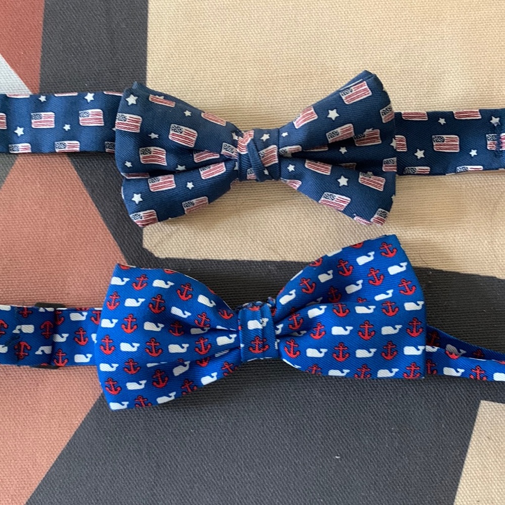 VINEYARD VINES boys set of 2 bow ties